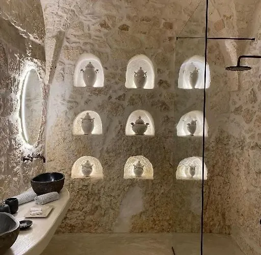 Alesia Luxury Cave Bed & Breakfast Ostuni