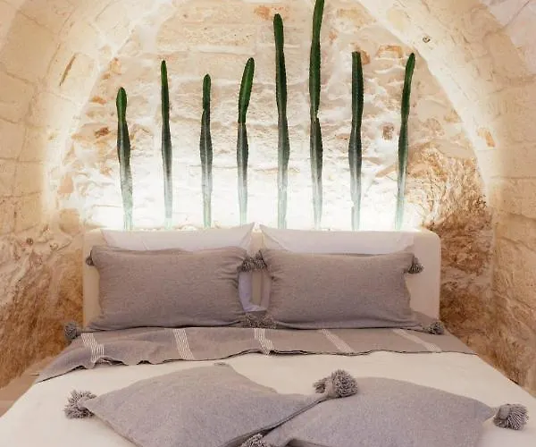 Alesia Luxury Cave Bed & Breakfast Ostuni