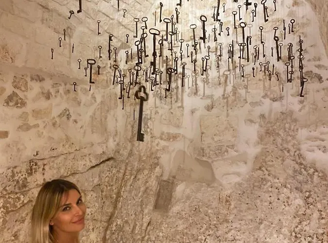 Alesia Luxury Cave Bed & Breakfast