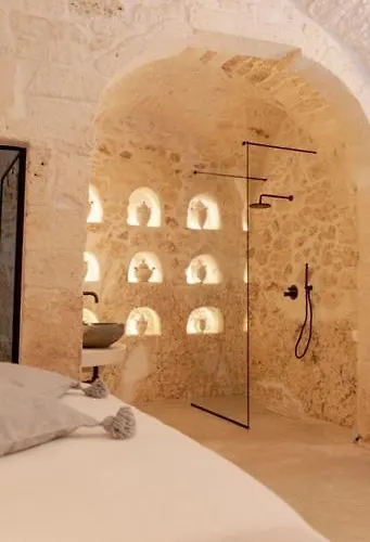 Alesia Luxury Cave Bed & Breakfast Ostuni