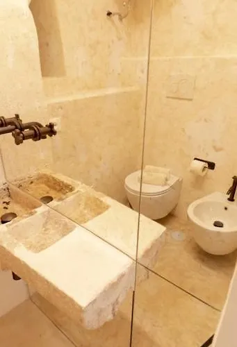 Bed & Breakfast Alesia Luxury Cave Ostuni